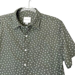 AE Mens M Button Down Short Sleeve Shirt Army Green White Ditsy Floral Design
